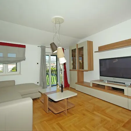 Jasika Apartment